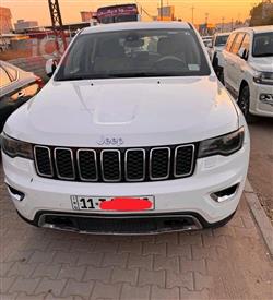 جیپ گراند شیرۆکی